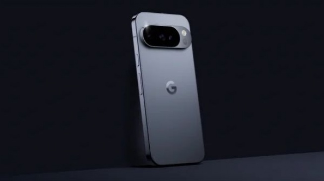 Google Pixel 10 (Google)