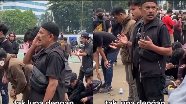 Adzan Berkumandang di Depan Gedung DPR RI, Massa Aksi Demo Kompak Salat Berjamaah