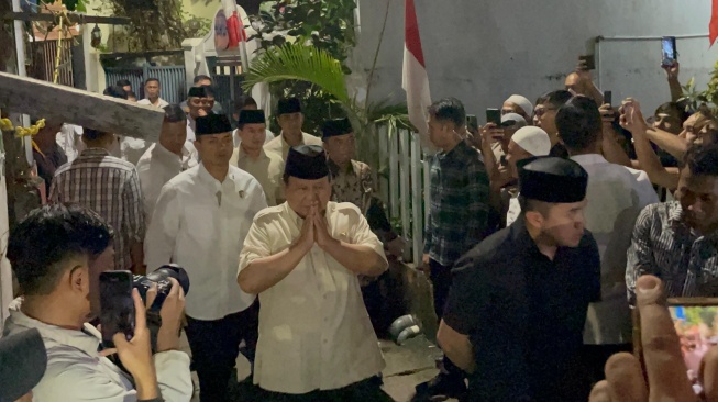 Usai Ungkapkan Duka Cita, Presiden Prabowo Takziah ke Rumah Duka Affan Kurniawan