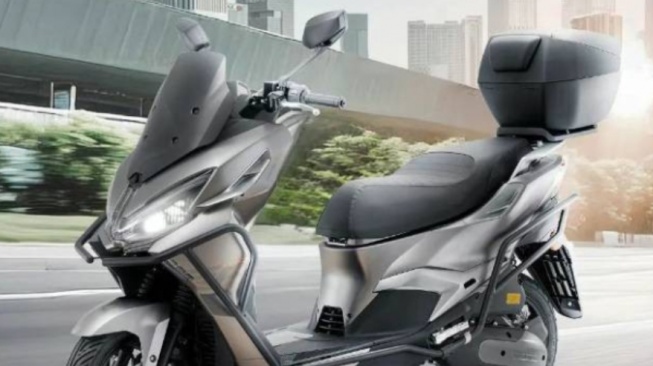 QJMotor Fly 150, penantang Yamaha NMAX dan Honda PCX di segmen skutik premium (2banh.vn)