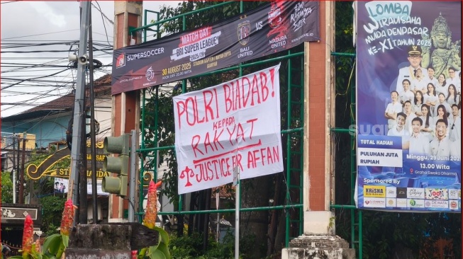 Amarah Ojol Memicu Aksi di Bali: Spanduk "Justice For Affan" Sindir Polri
