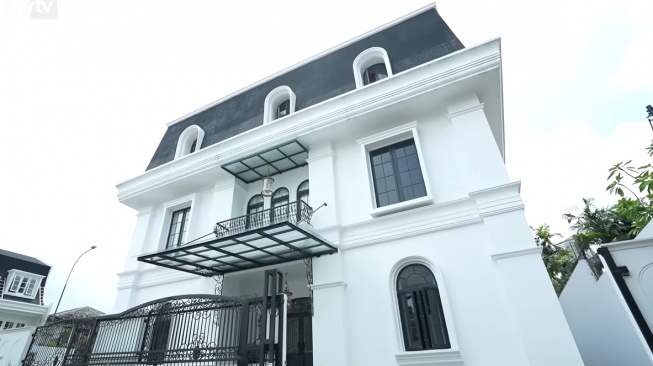 Istana mewah Eko Patrio bernilai Rp150 Miliar (Youtube Taulany TV)