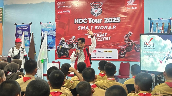 Honda Dream Cup (HDC) Tour 2025 hadir di SMAN 1 Sidrap. (Foto: AHM)
