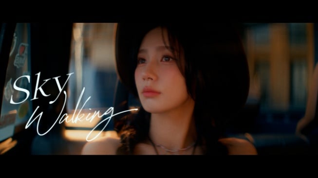 Sky Walking oleh Miyeon: Keinginan untuk Terbang Bersama Seseorang Spesial