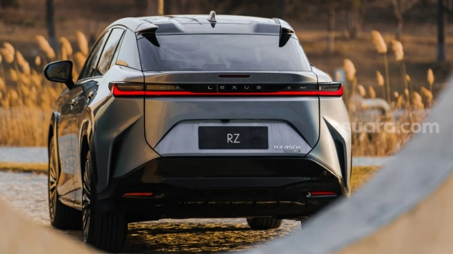 Lexus RZ 450e. (Lexus Indonesia)