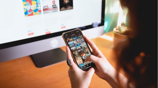 Jaga Jempolmu: Jejak Digital, Rekam Jejak Permanen yang Tak Pernah Hilang