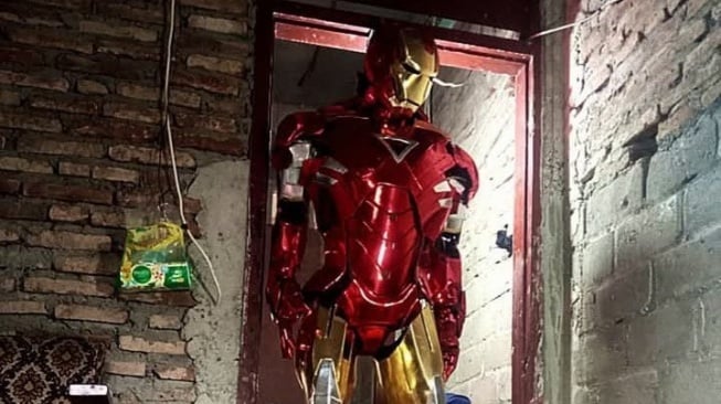 Ramai 'Day 1 Iron Man Hidup Miskin', Faktanya Bukan Hasil Jarahan Rumah Ahmad Sahroni