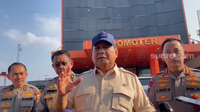 "Beri Pangkat Luar Biasa": Perintah Presiden Prabowo ke Kapolri untuk Polisi Korban Demo