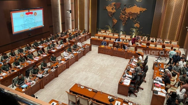 DPR RI Batalkan Semua Kunjungan ke Luar Negeri