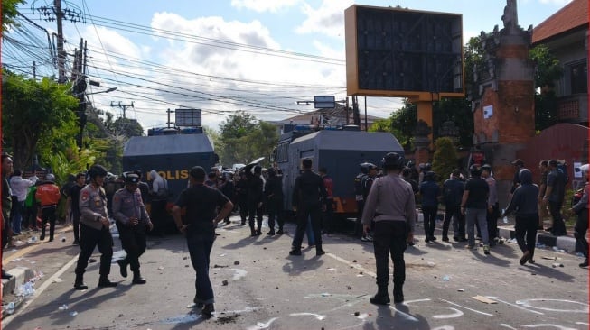 3 Orang Pembawa Bom Molotov yang Terlibat Demo Ricuh di Bali Belum Dilepaskan