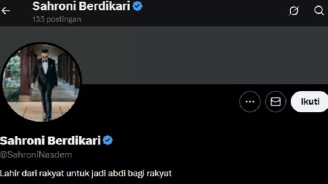 Akun X bernama 'Sahroni Berdikari' merupakan akun palsu, yang bukan milik Ahmad Sahroni. [Twitter]