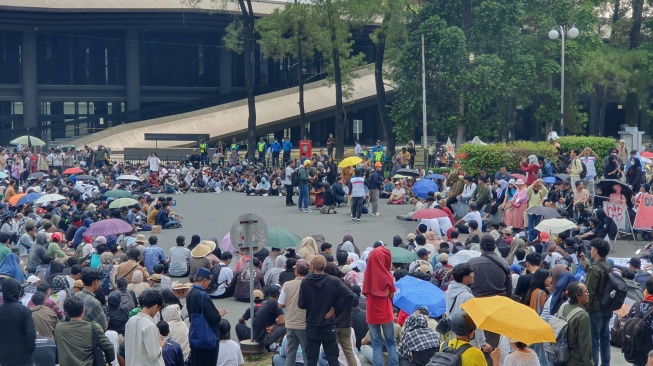 Demo di UGM: Tuntut Usut Tuntas Kematian Ojol & Mahasiswa, Tolak Represi Negara!