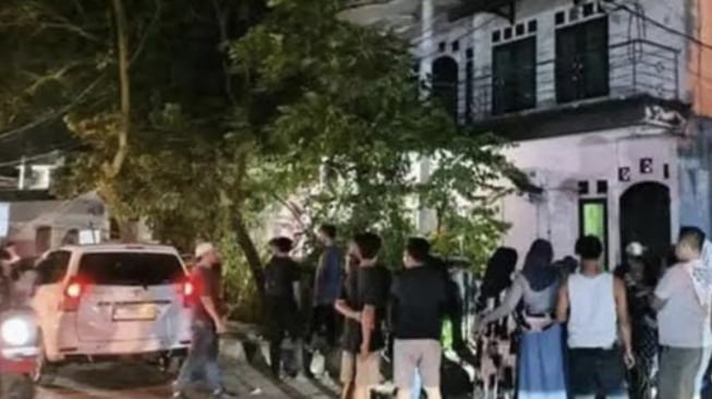 Sahroni Ditemukan Tewas, Dikubur Bersama 4 Anggota Keluarganya di Halaman Belakang Rumah