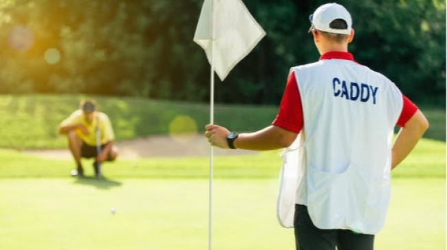 Berapa Biaya Sewa Caddy Golf? Profesi yang Disorot gegara Foto Lawas Ahmad Sahroni