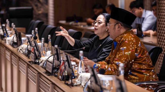Rangkul Tokoh Publik, Puan Maharani Minta Maaf! DPR Janji Transformasi Usai Gelombang Protes