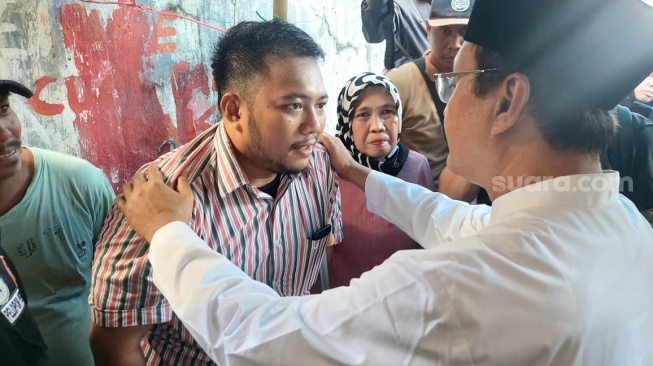 "Dia Hantam Kaki Saya": Kisah Arief Rahman, Korban Selamat Demo Anarkis di DPRD Makassar