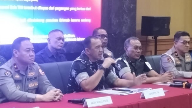 TNI Bantah 5 Info Viral: Dari Intel BAIS Dituduh Provokator Hingga Pelajar Ngaku Tentara Saat Demo