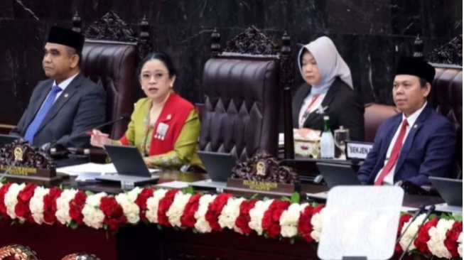 Sekarang 'Cuma' Dapat Rp65,5 Juta Per Bulan, Berapa Perbandingan Gaji DPR yang Dulu?