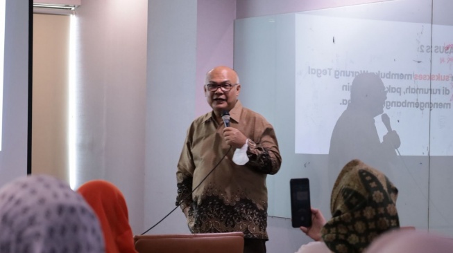 Prof. Hanif Ismail, Dosen Akuntansi Institut Bisnis dan Informatika Kwik Kian Gie. Foto ist.