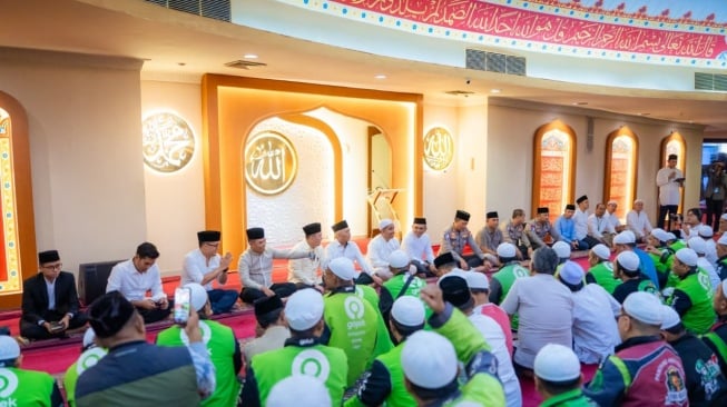 Meneladani Nabi, Ribuan Driver Gojek Doakan Persatuan Indonesia