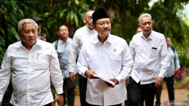 Temui Prabowo di Hambalang, Mensos Gus Ipul Beberkan Arahan Penting untuk Program Sekolah Rakyat