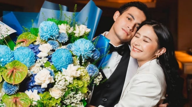 Omara Esteghlal Ungkap Awal Mula Jatuh Cinta pada Prilly Latuconsina (Instagram)