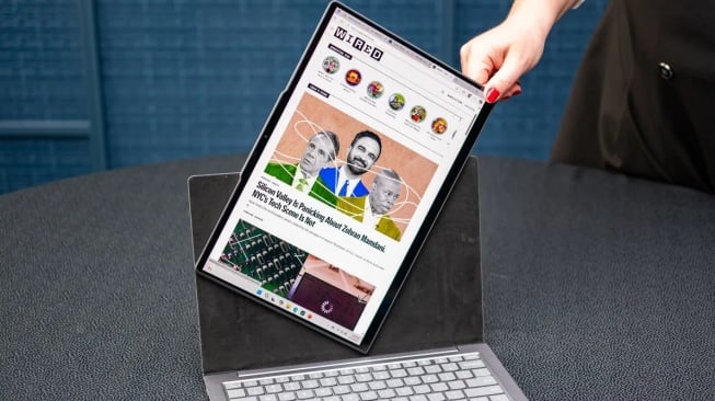Lenovo Perkenalkan Konsep Laptop dengan Layar Bisa Diputar Vertikal