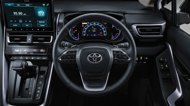 Toyota Kijang Innova Zenix hadir dengan peningkatan fitur dan teknologi yang lebih lengkap. (Foto: TAM)