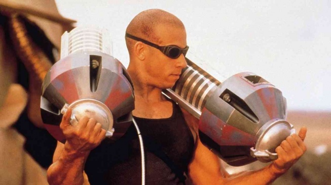 Film Pitch Black yang dibintangi Vin Diesel akan tayang Selasa (9/9/2025) pukul 21.00 WIB malam ini di Trans TV. [YouTube]
