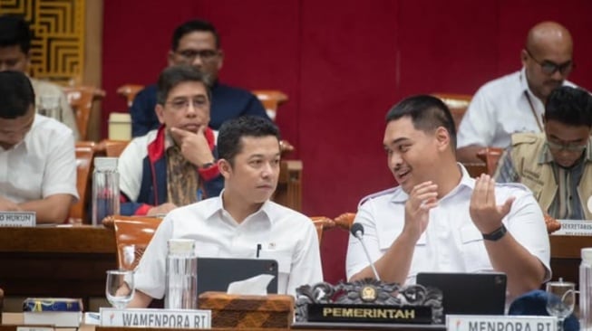 Wakil Menpora, Taufik Hidayat menyampaikan pesan perpisahan yang menyentuh untuk eks Menpora Dito Ariotedjo di media sosial Instagram.