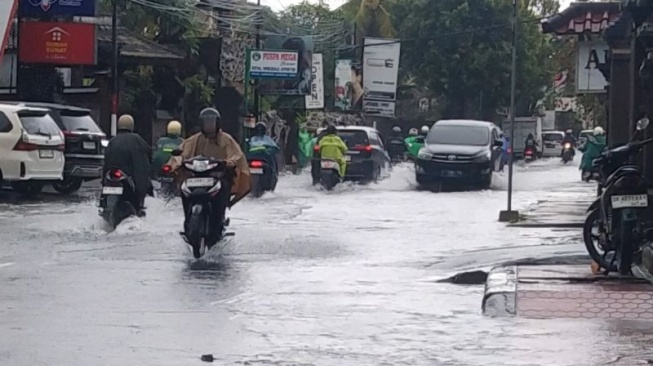 Bali Belum Aman! BBMKG Peringatkan Potensi Hujan 3 Hari ke Depan