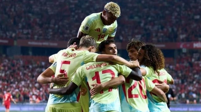 Luis de la Fuente Semringah dengan Kemenangan Telak Spanyol atas Turki