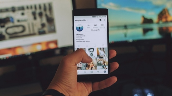 Demokrasi Digital, Kuasa Influencer dan Krisis Kepakaran