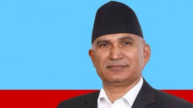 Menteri Keuangan Bishnu Prasad Paudel jadi sasaran amuk massa saat terjadi aksi demo besar-besaran di Nepal. (Foto: Khabarhub)