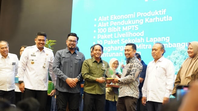 Pemanfaatan Perhutanan Sosial yang Baik dan Optimal Berkontribusi Menopang Ekonomi Masyarakat