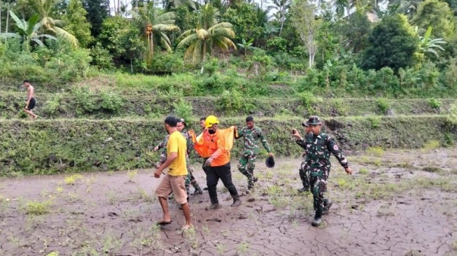 Banjir NTT Telan Banyak Nyawa: Bayi Terseret 2 Km dari Rumah hingga Warga Meninggal Syok Berat!