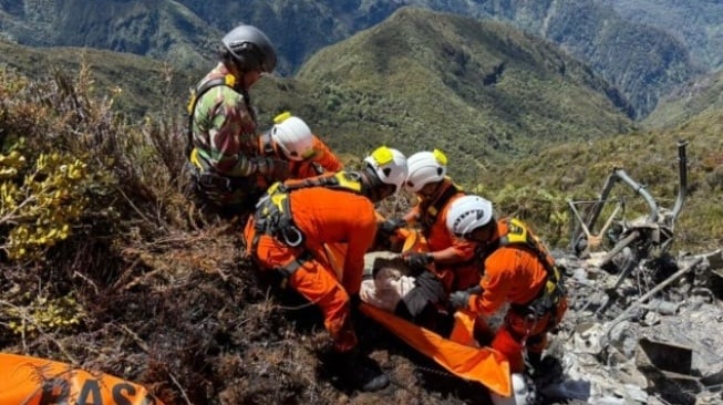 Jenazah Korban Heli PK-IWS Tiba di Timika, Kondisi...