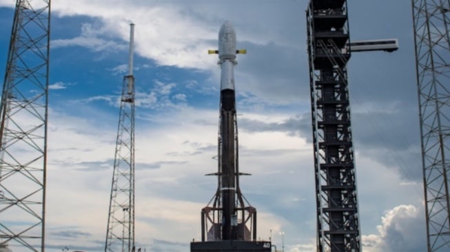 SpaceX Tunda Peluncuran Satelit Nusantara Lima untuk Ketiga Kalinya