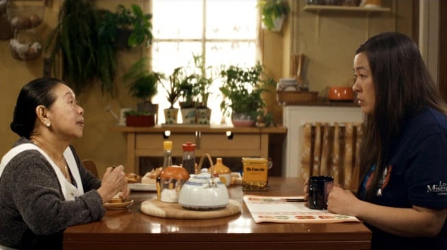 Belajar Merayakan Mimpi yang Nggak Sempurna dari Film In the Nguyen Kitchen