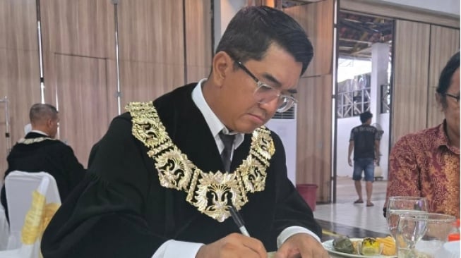 Siapa Rektor UI Sekarang? Viral Diteriaki 'Zionis' saat Acara Wisuda