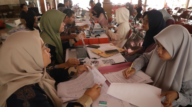 Sekira 15 PTN yang menjalin kerja sama dengan Pemkot Surabaya dalam penyelenggaraan Program Beasiswa Pemuda Tangguh (Dok: Pemkot Surabaya)
