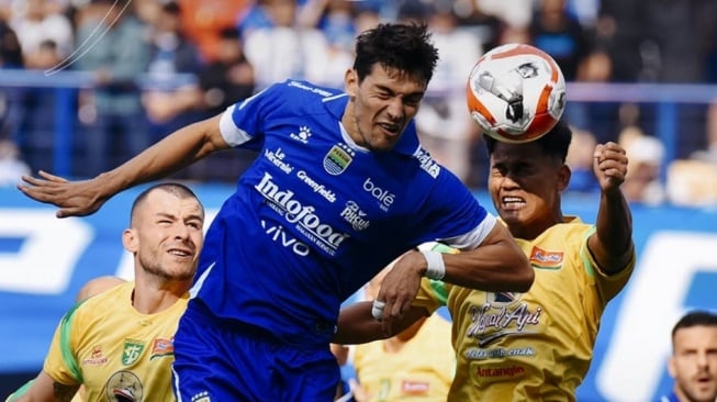 Hasil Lawan Persebaya, Persib Tak Bisa Dijebol saat Thom Haye Cadangan