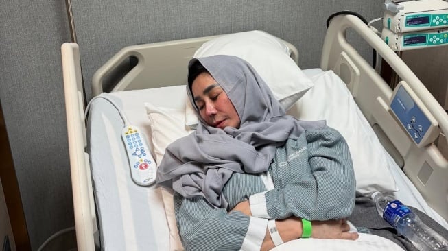 Ibu Raffi Ahmad Operasi Apa? Ini Penjelasan Kondisi Mama Amy di Singapura