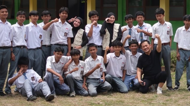 Zaskia Adya Mecca bantu renovasi sekolah swasta di kawasan Karawang (Instagram)