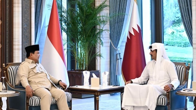 Presiden Prabowo Subianto dan Emir Qatar, Yang Mulia Syekh Tamim bin Hamad Al-Thani di Istana Lusail, Qatar, Jumat (12/9/2025). [Biro Pers Sekretariat Presiden]
