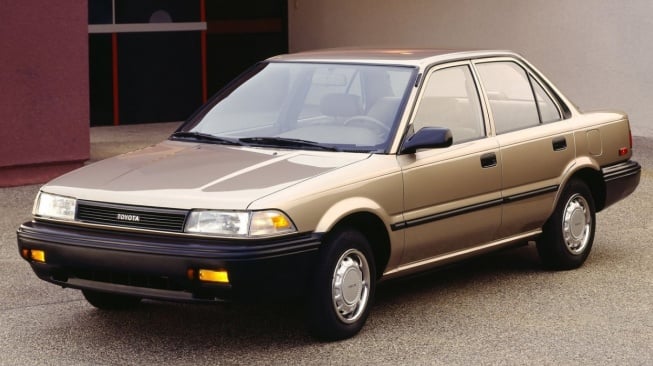 Toyota Corolla edisi 90-an awal. (Drive Place)