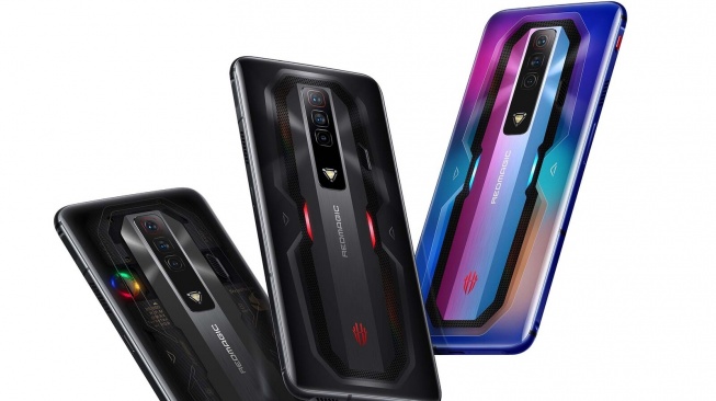 Red Magic 7 Pro (dok. Nubia)