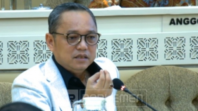 Anggota Komisi II dari Fraksi PDIP, Deddy Yevri Sitorus. [Tangkapan layar]