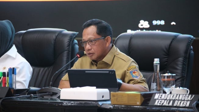 Mendagri Tito Pacu Daerah Optimalkan Bonus Demografi Menuju Indonesia Emas 2045