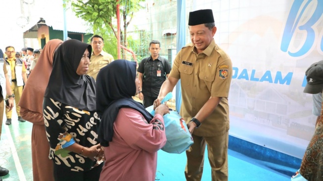 Menurut Mendagri M. Tito Karnavian, kegiatan bakti sosial merupakan wujud kebersamaan sekaligus bentuk perhatian pemerintah kepada masyarakat (Dok: Kemendagri)
